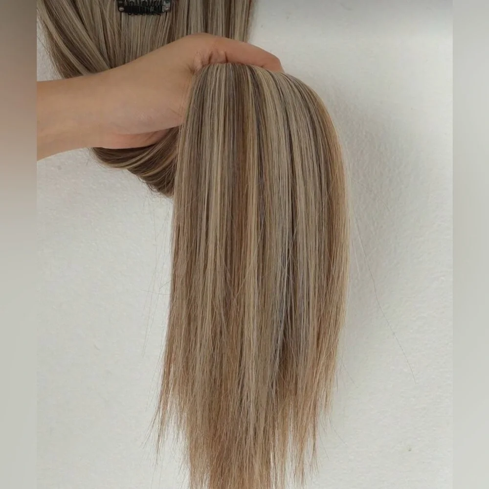 Human hair blend Light Brown With Light Blonde highlights Hair Extensions 24 in